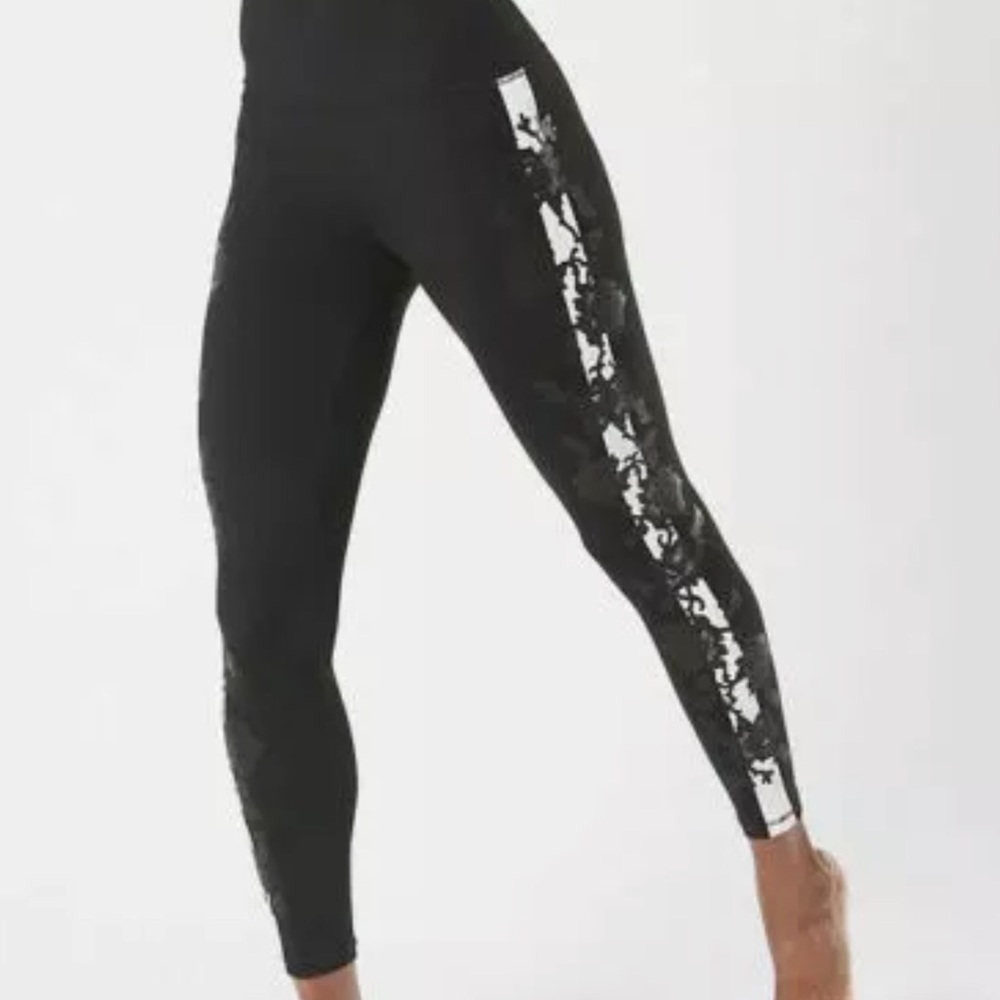Athleta Limited Edition Elation Rose